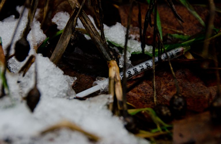 Courtenay resident concerned after finding used needles near Rotary Trail