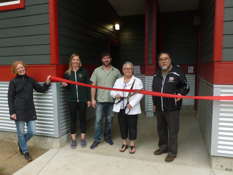 New washroom building opens at Cumberland Lake Park