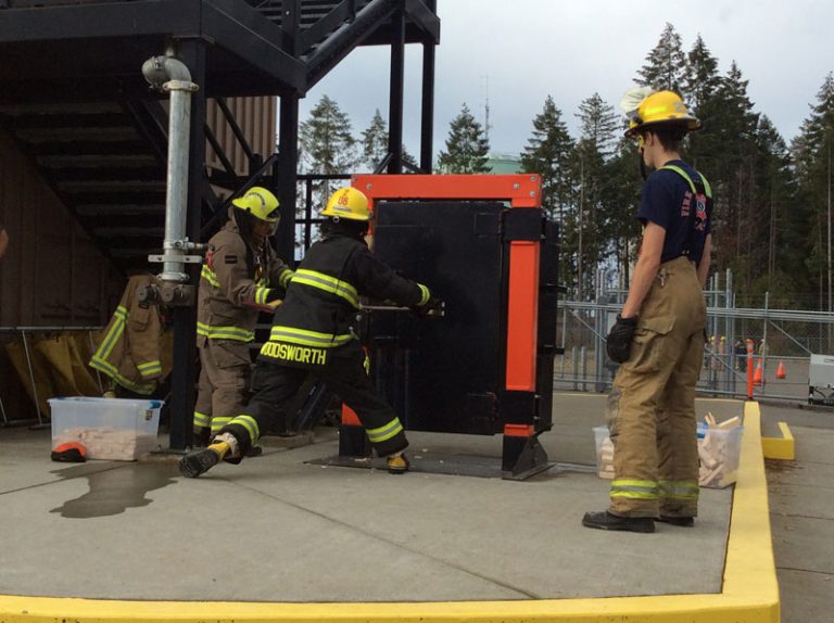 Courtenay Fire Department hosts Island-wide training weekend