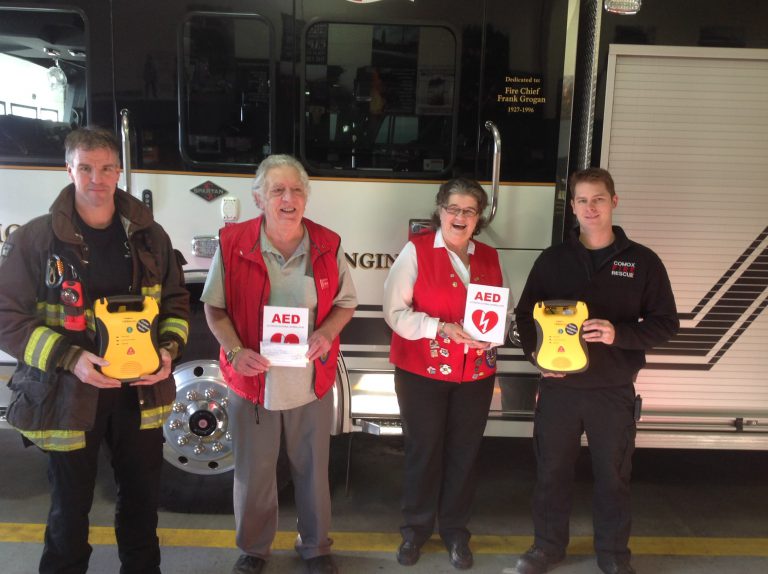 Comox Valley Lions Club donates two defibrillators