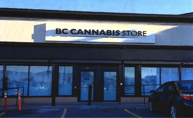 Courtenay council gives final approval for provincial cannabis shop at Superstore plaza