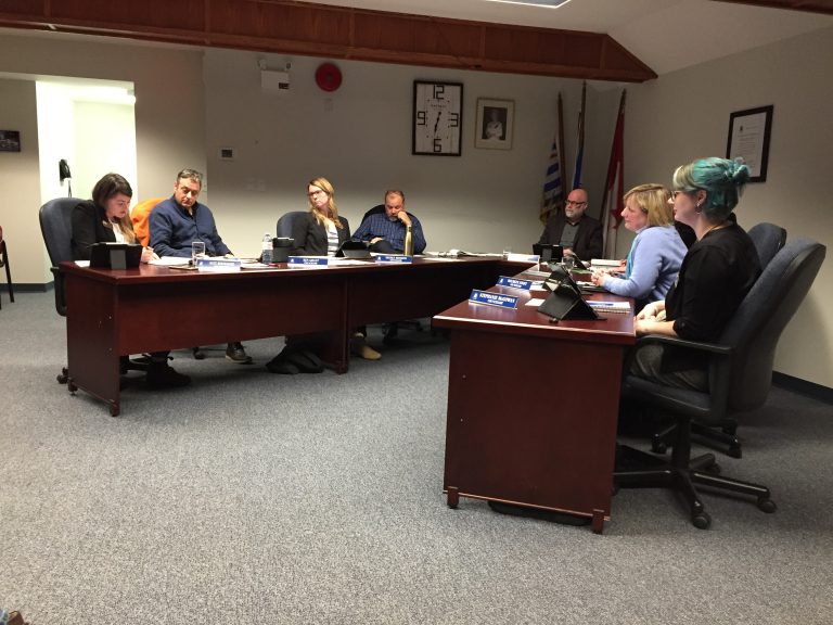 Comox resumes modified in-person council meetings and public hearings