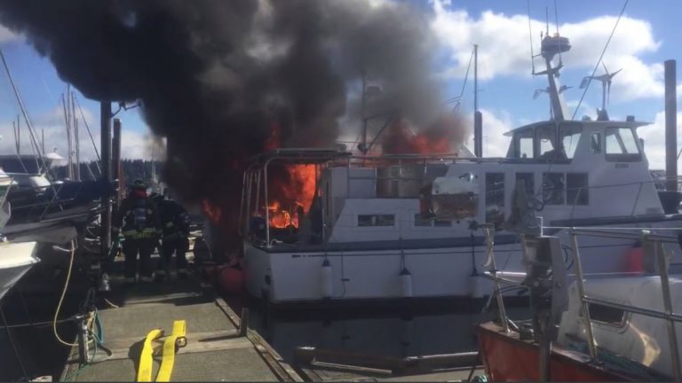 Fire department responds to fire at Discovery Harbour Marina, no injuries