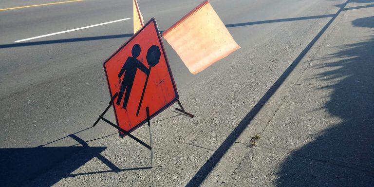 Delays expected along Comox Road this week