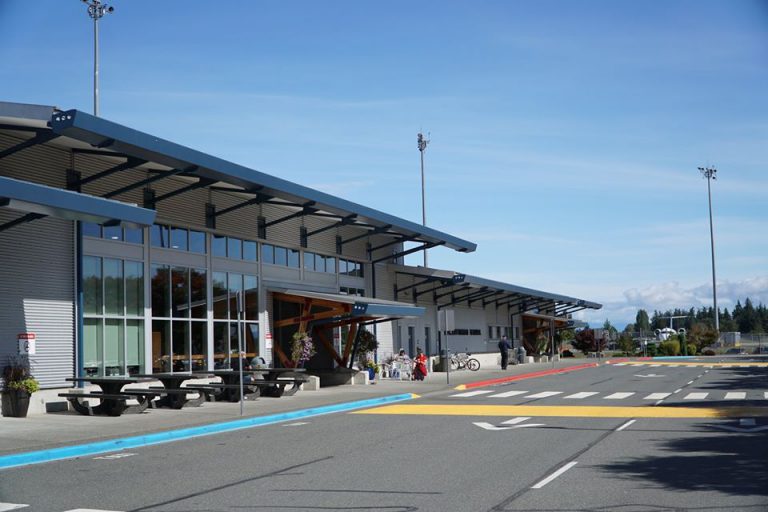 Air Canada and Pacific Coastal Airlines to suspend service at Comox Airport