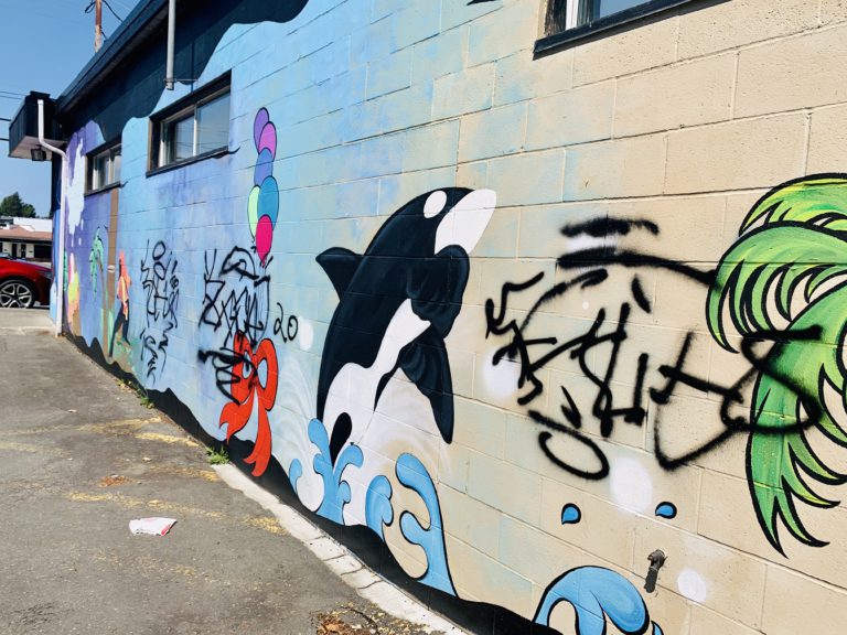 Vandals target Willow Point mural