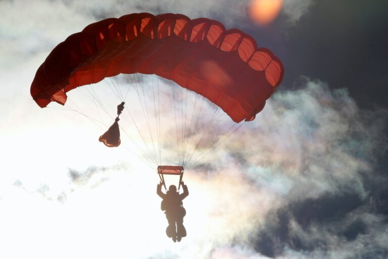 Canadian Forces to conduct parachute training under valley skies