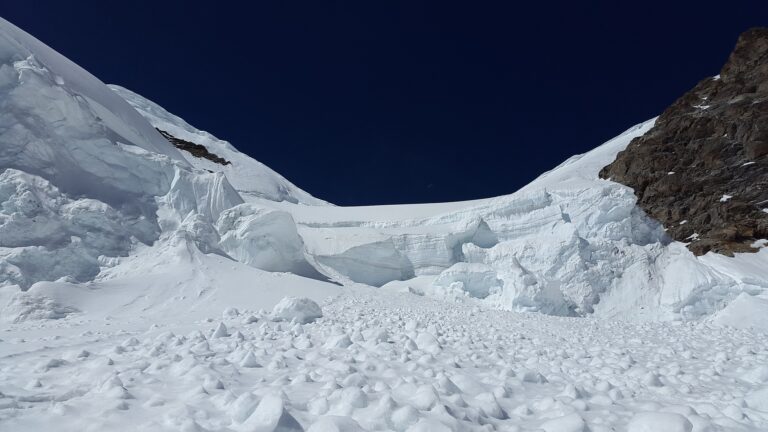 Avalanche warning issued for BC and Western Alberta backcountry