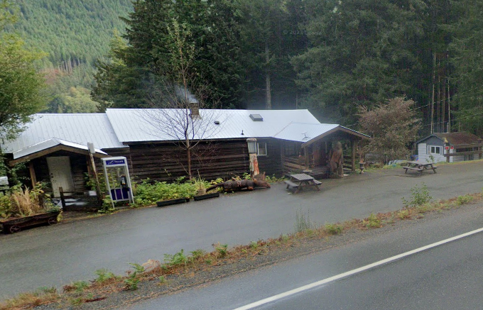 Phone booths in cellular ‘dead’ zone north of Campbell River will be removed