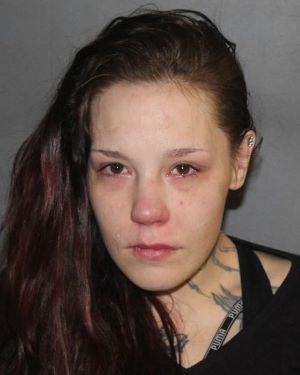 Comox Valley RCMP searching for a wanted woman